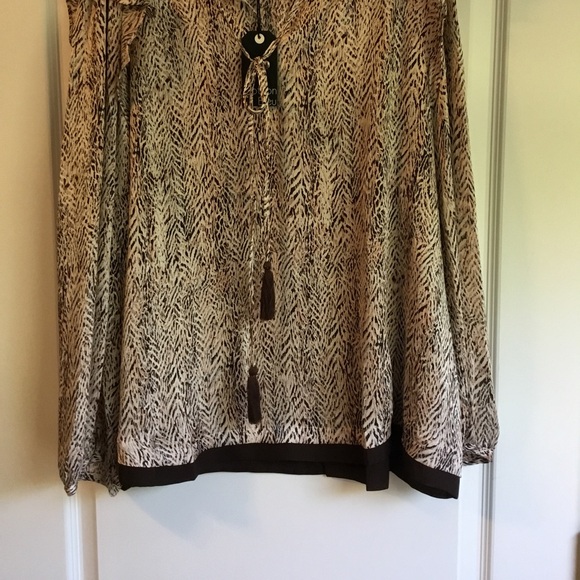 Cotton Bleu Blouse - Picture 4 of 4